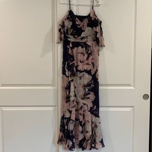 Vince Camuto Size 4 Ruffle Floral Dress